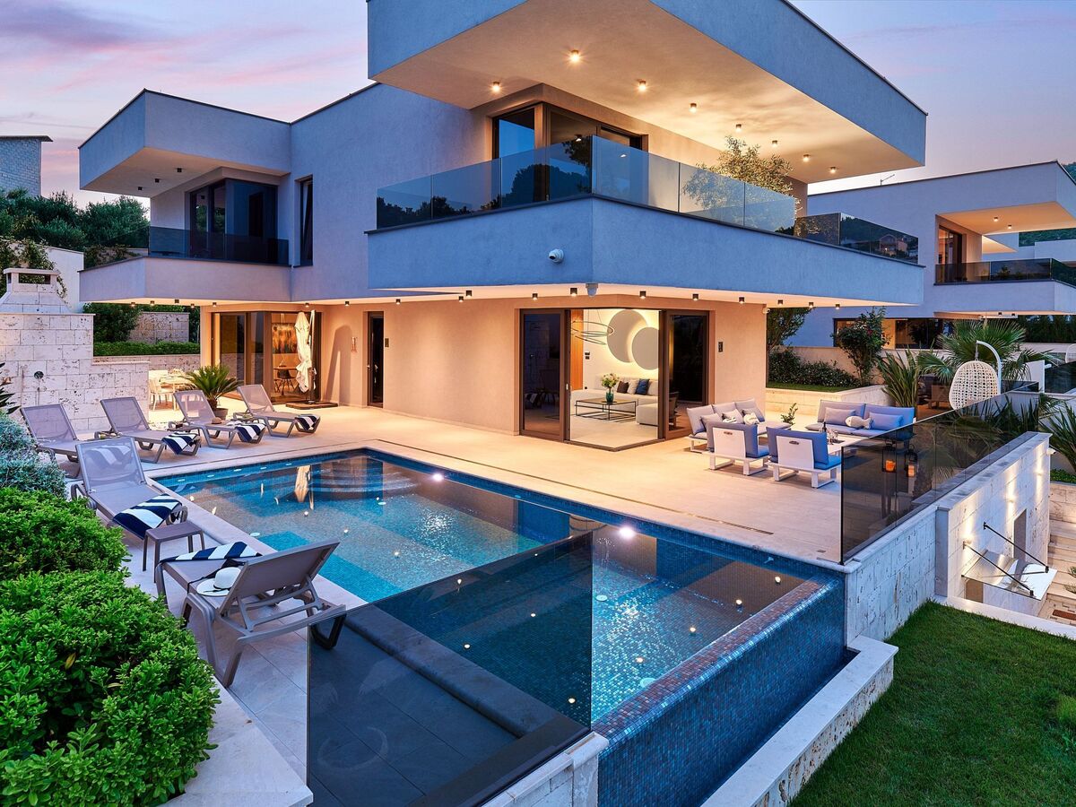 Villa Lucy Plum, maison 4 chambres avec piscine infinity - Photo 9