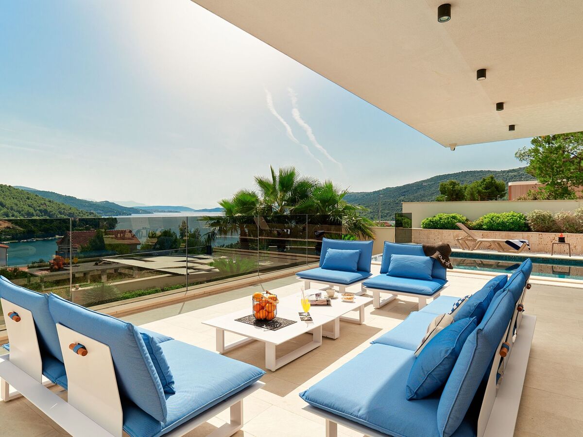 Villa Lucy Plum, maison 4 chambres avec piscine infinity - Photo 13