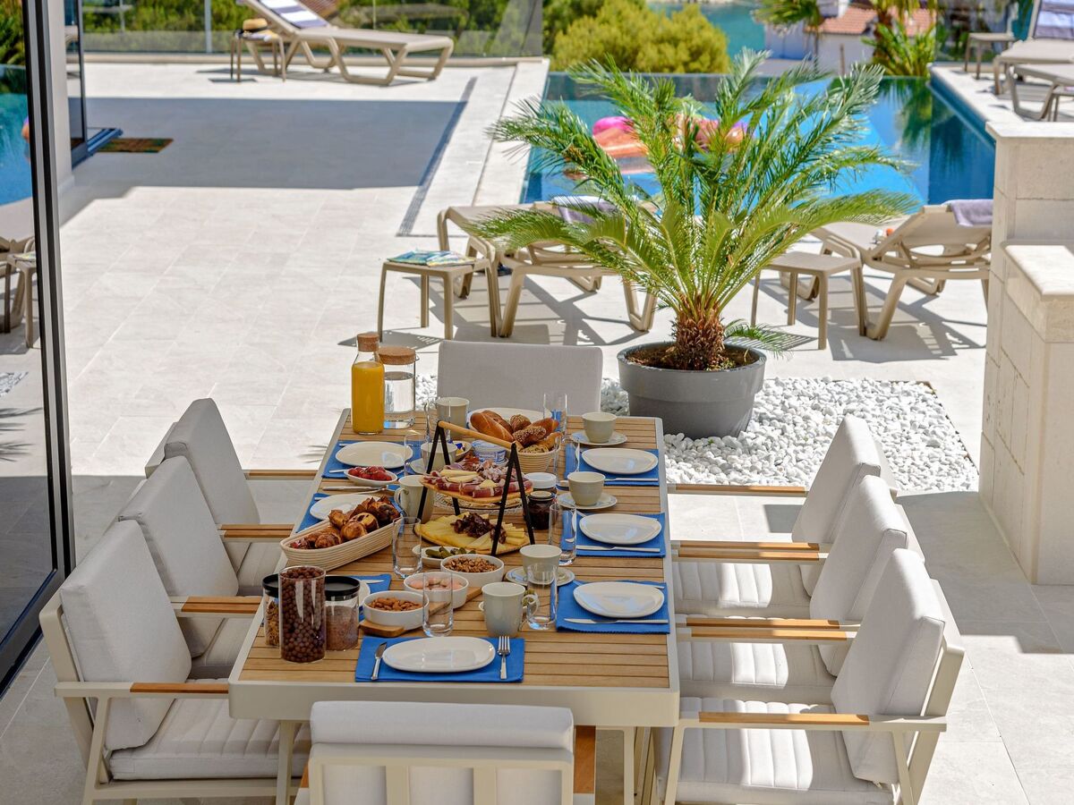Villa Lucy Plum, maison 4 chambres avec piscine infinity - Photo 14