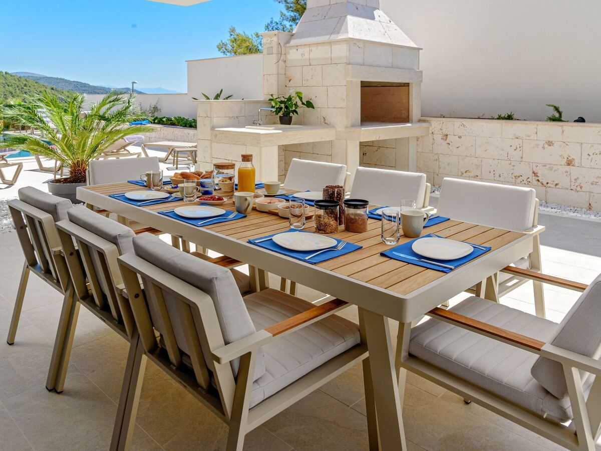 Villa Lucy Plum, maison 4 chambres avec piscine infinity - Photo 15