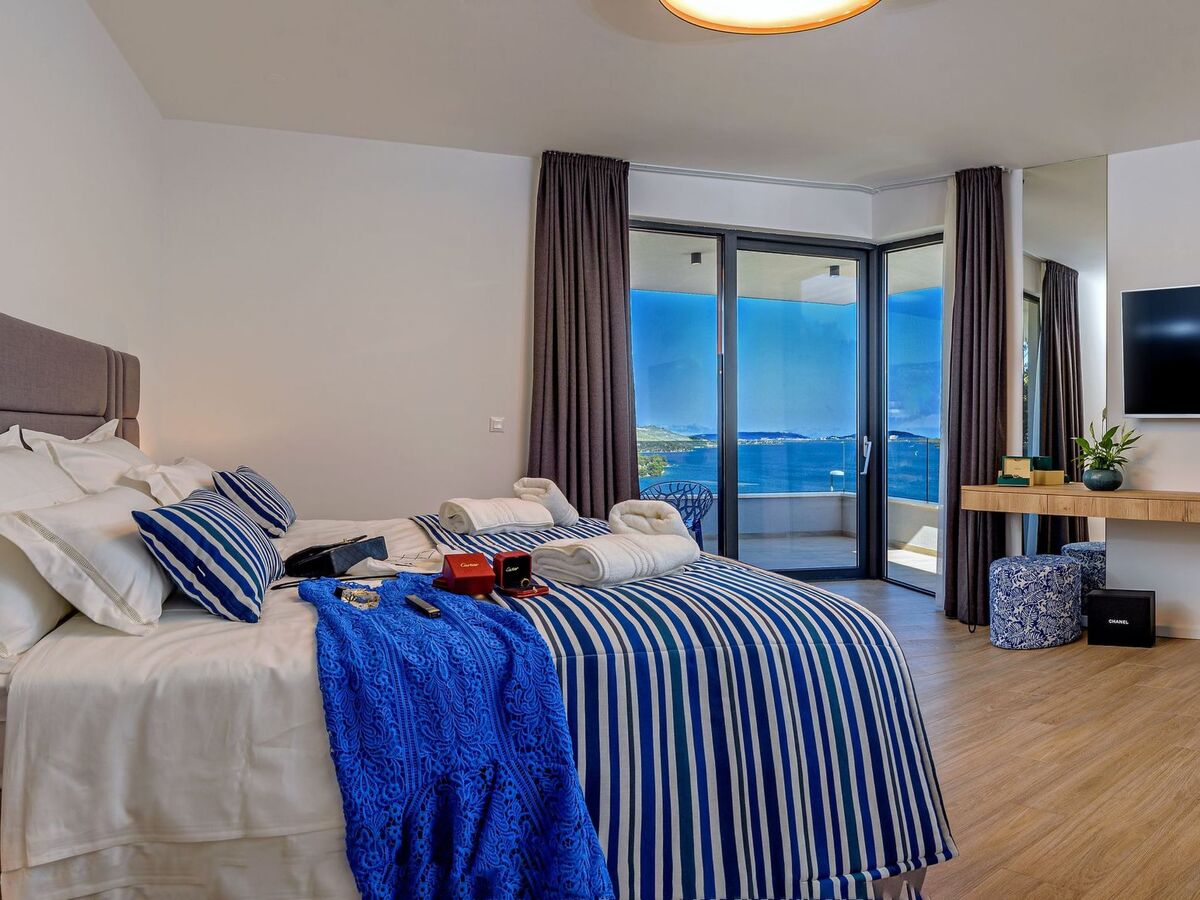 Villa Lucy Plum, maison 4 chambres avec piscine infinity - Photo 33