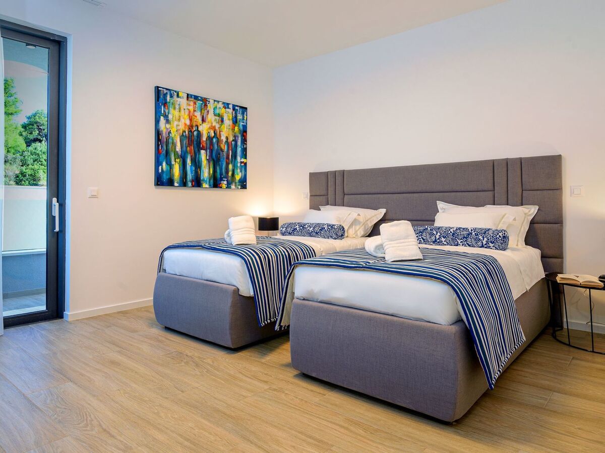 Villa Lucy Plum, maison 4 chambres avec piscine infinity - Photo 39