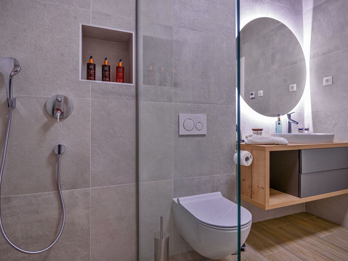 Villa Lucy Plum, maison 4 chambres avec piscine infinity - Photo 55