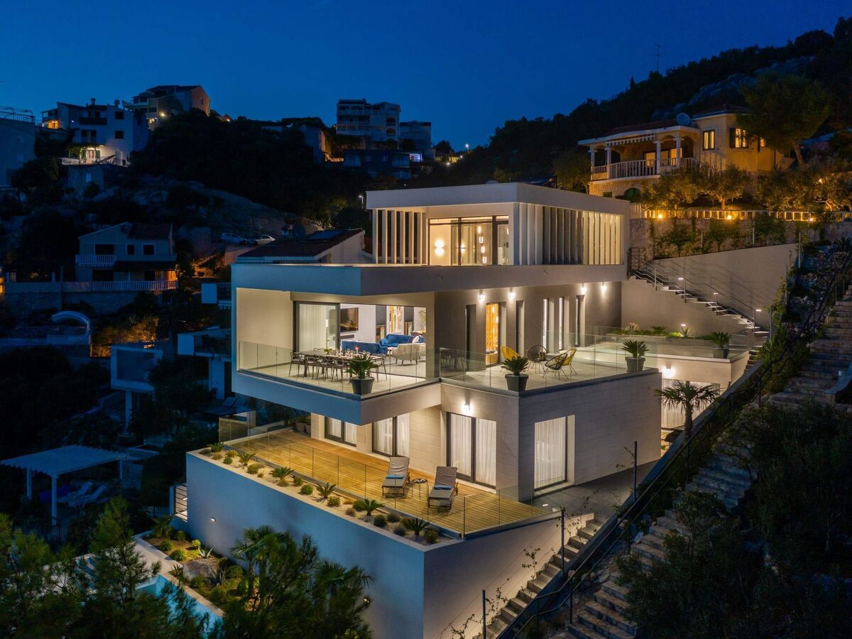 Villa Extravaganza à Vinišće, piscine infinie face à la mer - Photo 3