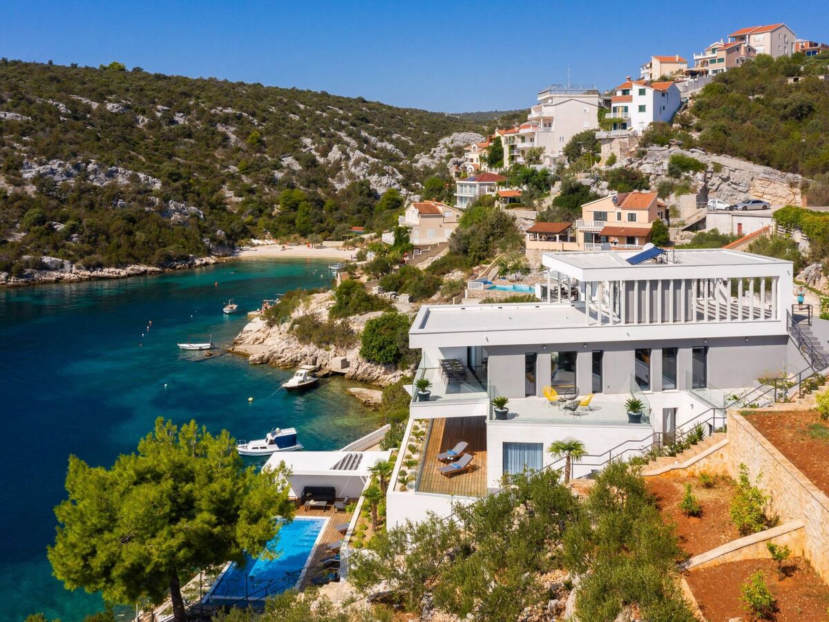 Villa Extravaganza à Vinišće, piscine infinie face à la mer - Photo 4