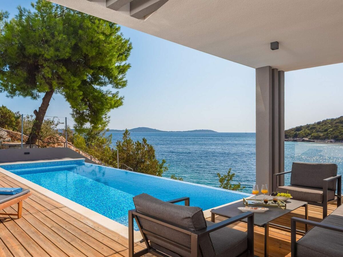 Villa Extravaganza à Vinišće, piscine infinie face à la mer - Photo 11