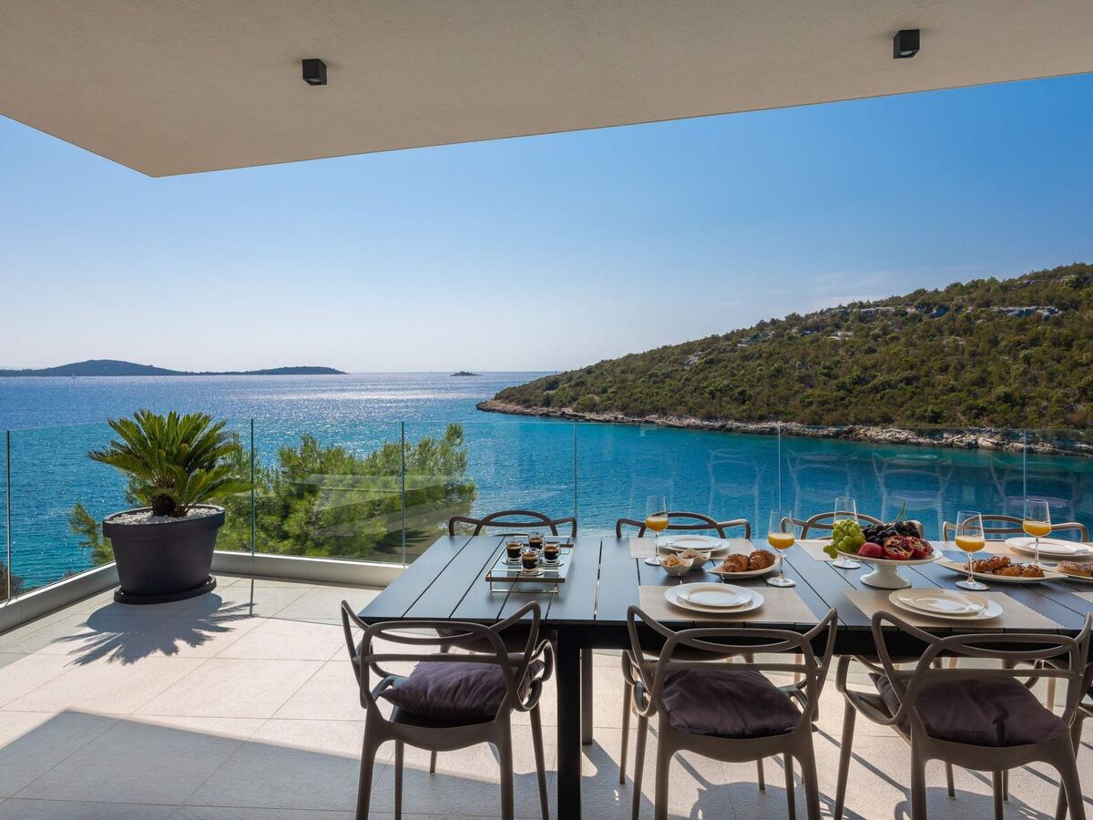 Villa Extravaganza à Vinišće, piscine infinie face à la mer - Photo 17