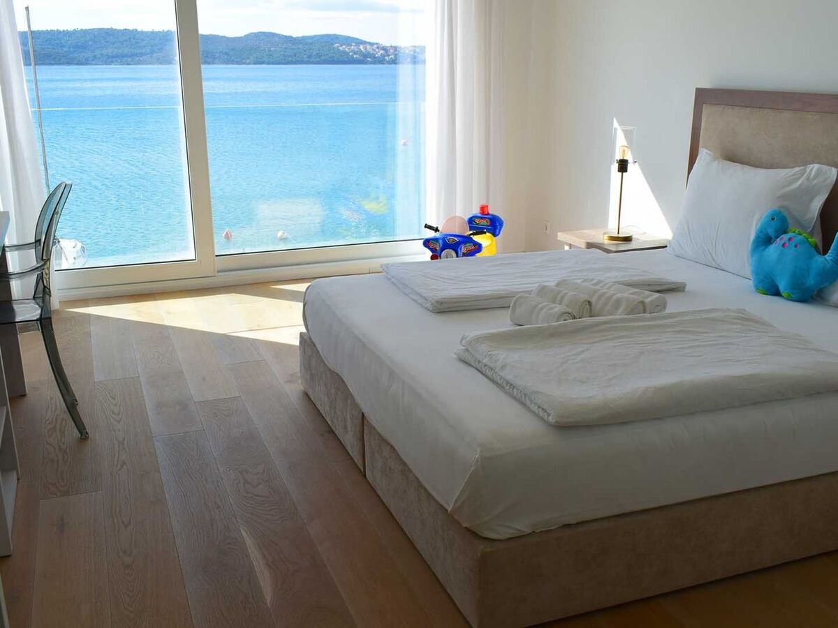 Villa Luna Azzurra, maison 10 pers. face à la mer à Trogir - Photo 25
