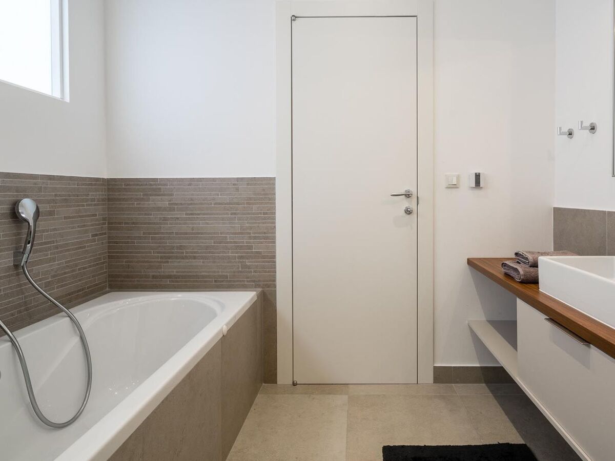 Villa Golden A : 6 chambres face à la mer à Trogir - Photo 24