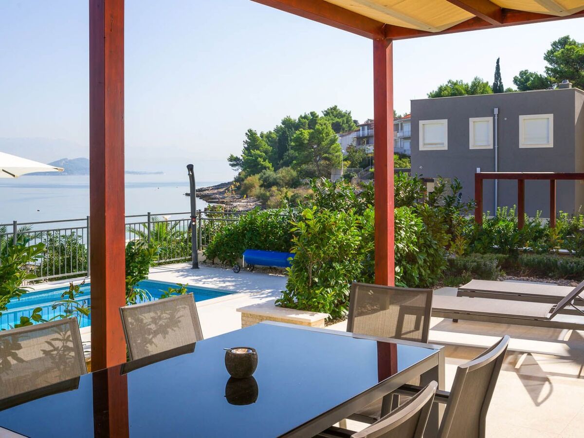 Villa Golden B : 6 chambres, piscine privée, plage à 10 m - Photo 1