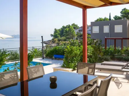 Villa Golden B : 6 chambres, piscine privée, plage à 10 m