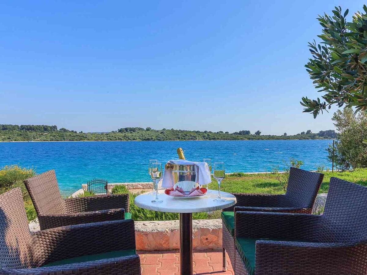 Villa Serenity, 4 chambres avec piscine à 20 m de la mer - Photo 27