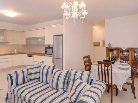 Villa Radovani, maison waterfront avec piscine à Jelsa : photo 11