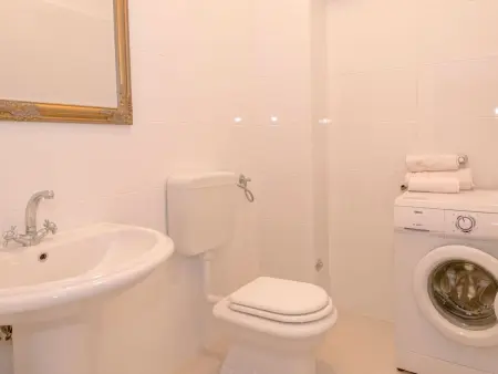 Villa Radovani, maison waterfront avec piscine à Jelsa : photo 32