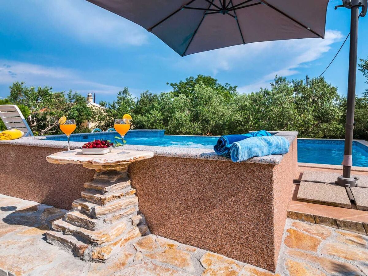 Villa Green Oasis à Kaštel Novi : 10 personnes, piscine & jardin 4000 m² - Photo 3