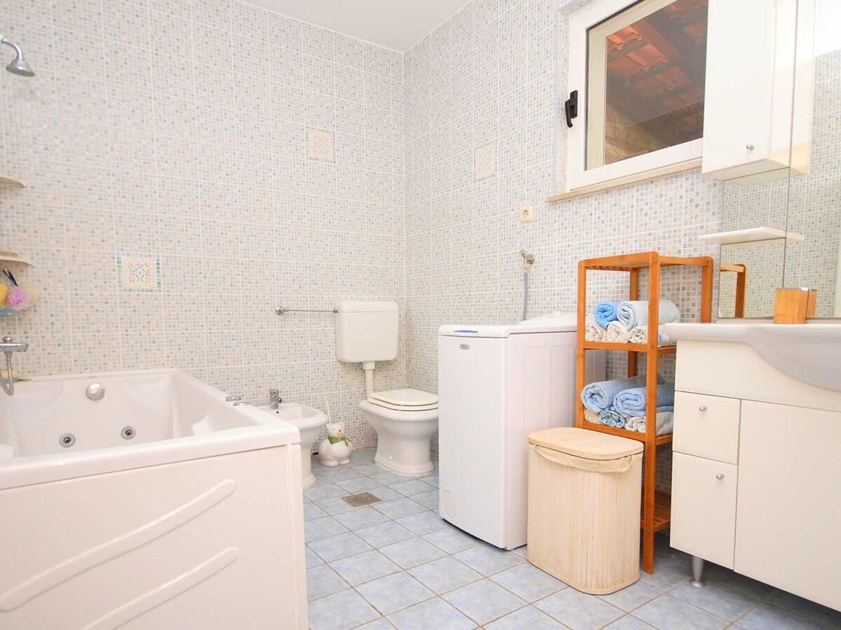 Villa Green Oasis à Kaštel Novi : 10 personnes, piscine & jardin 4000 m² - Photo 11