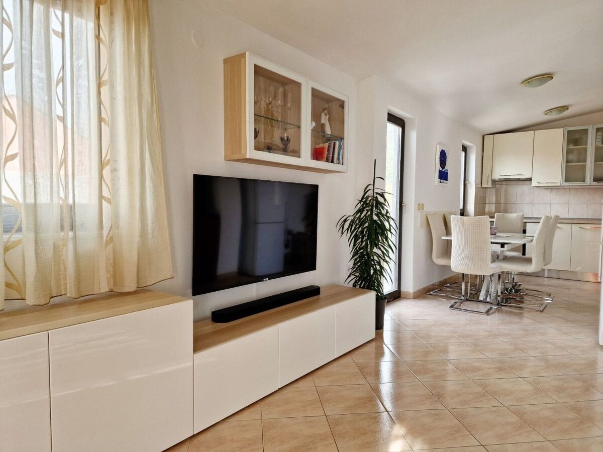Maison 6 chambres avec terrasse 30m² à Kaštel Lukšić - Photo 2