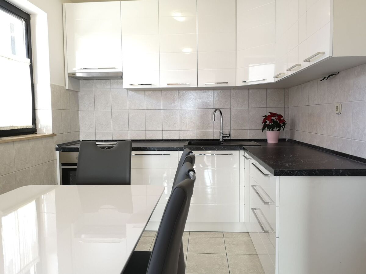 Maison 6 chambres avec terrasse 30m² à Kaštel Lukšić - Photo 11
