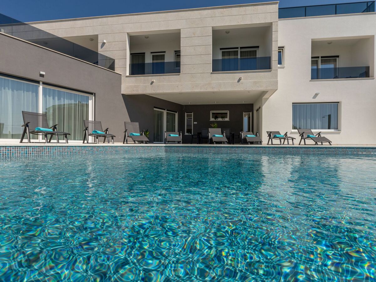 Villa Meri - Maison 1100 m² piscine chauffée Kaštel Sućurac - Photo 17