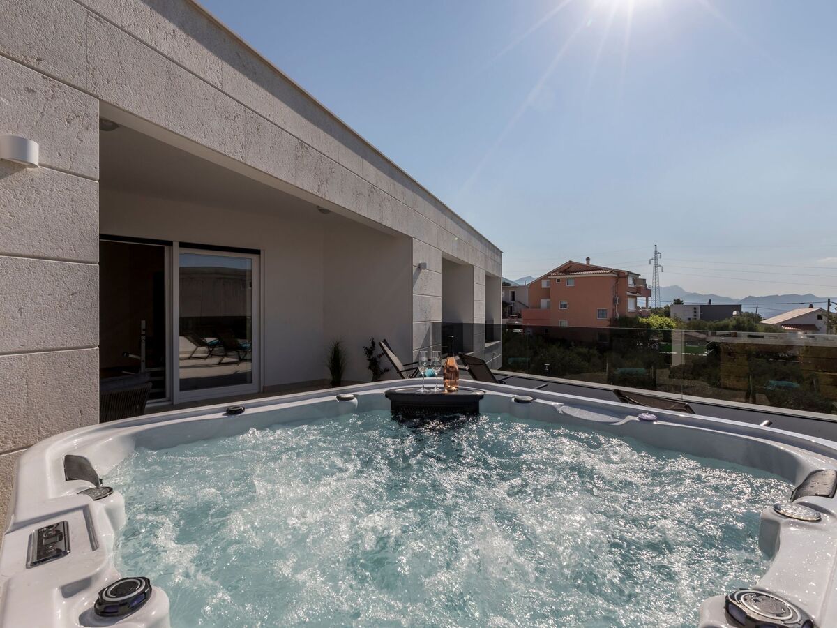 Villa Meri - Maison 1100 m² piscine chauffée Kaštel Sućurac - Photo 24