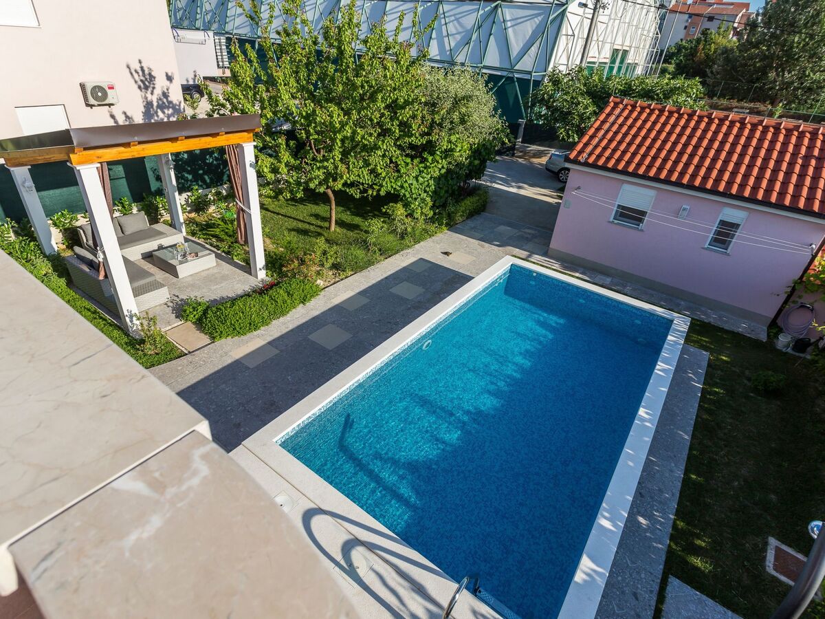 Maison Stobreč avec piscine chauffée privée, 250m de la plage - Photo 12