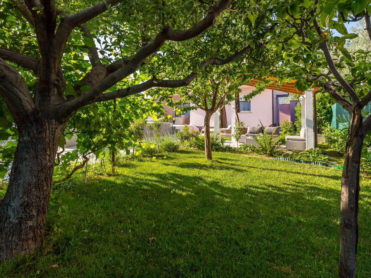 Maison Stobreč avec piscine chauffée privée, 250m de la plage - Photo 13