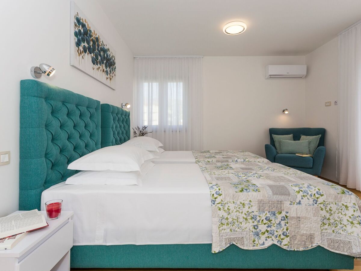 Maison Stobreč avec piscine chauffée privée, 250m de la plage - Photo 27
