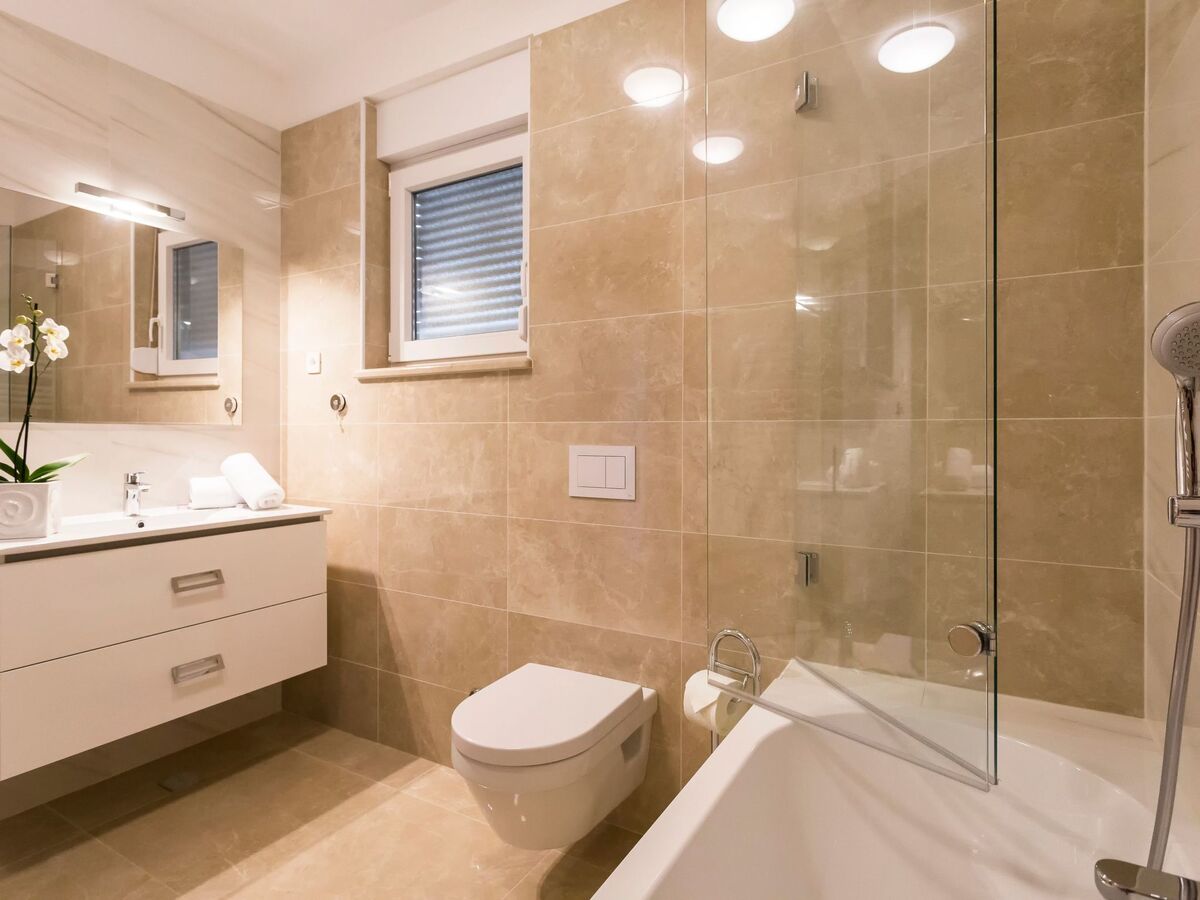Maison Stobreč avec piscine chauffée privée, 250m de la plage - Photo 41