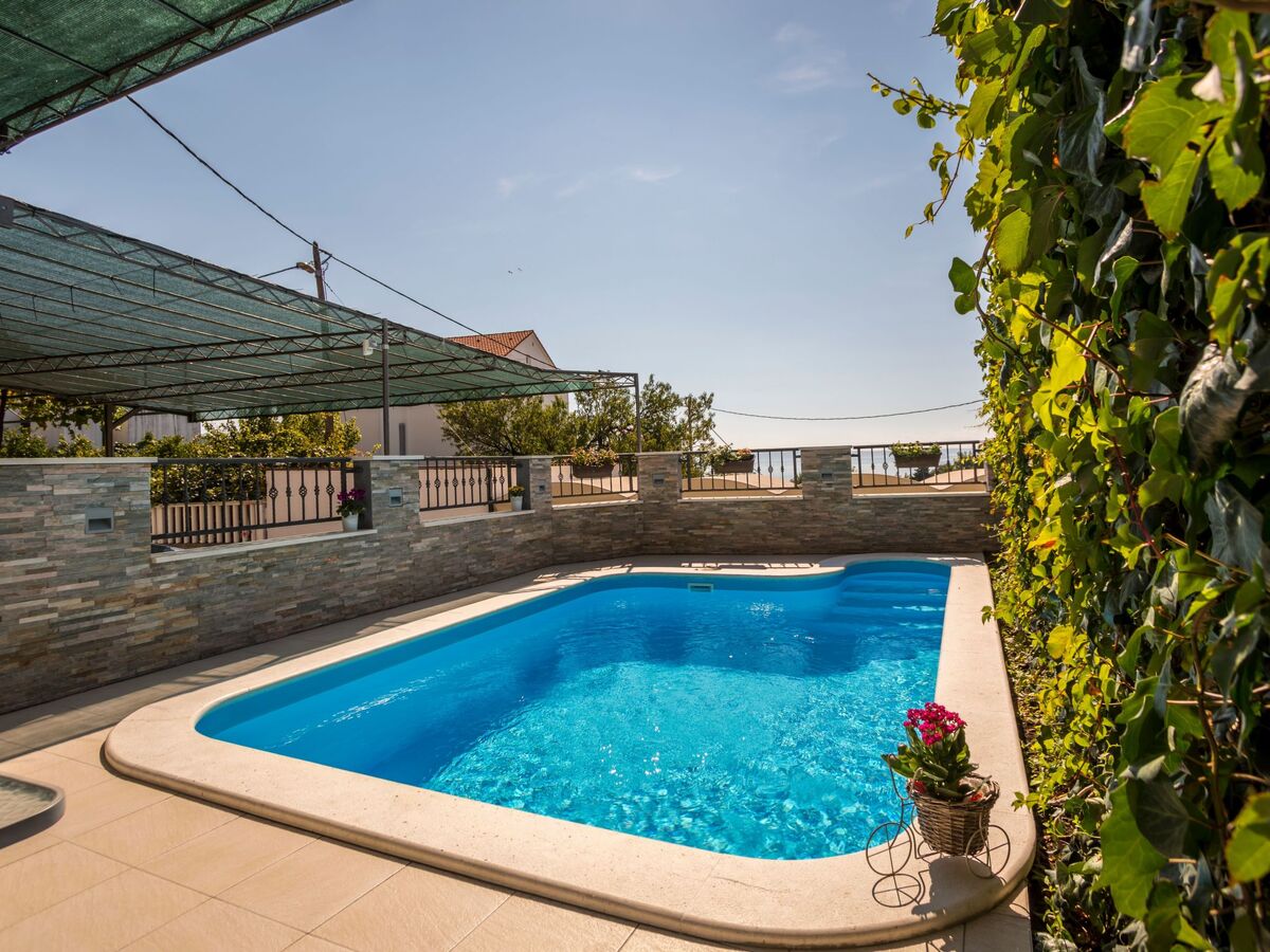 Villa Petra à Podstrana, vue mer et piscine - Photo 2
