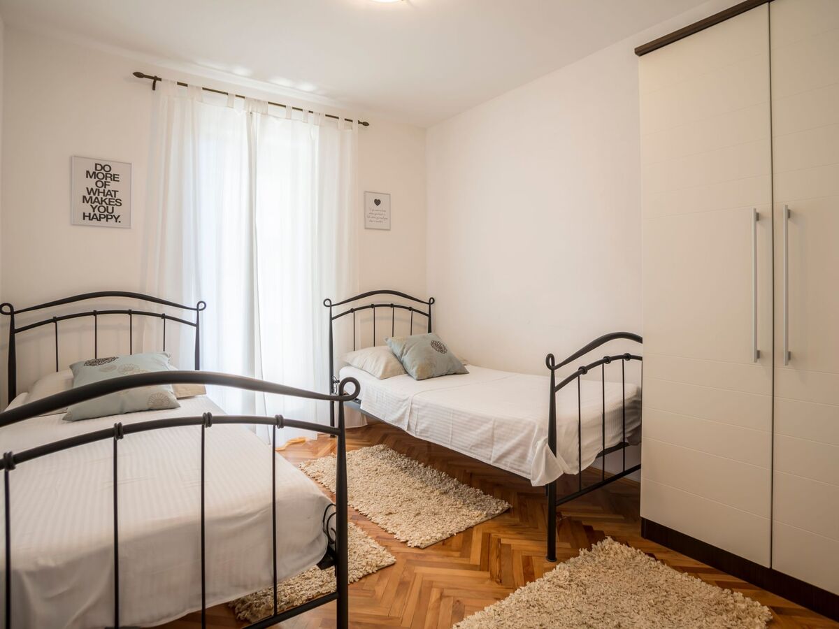 Villa Petra à Podstrana, vue mer et piscine - Photo 23