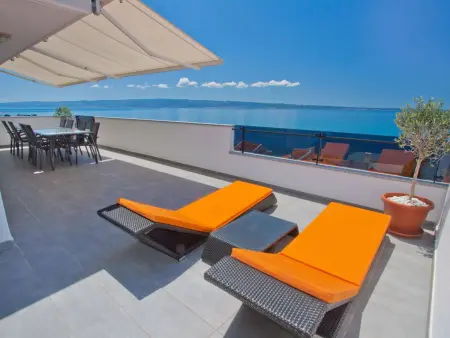 Location maison à Podstrana, Charmantes Ferienhaus mit grünem Garten