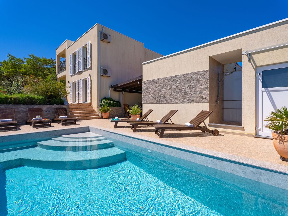 Vila Vita - Maison 6 chambres, piscine chauffée à 200m de la mer - Photo 1