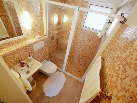 Maison en pierre avec vue sur Hvar et plage privée : photo 24