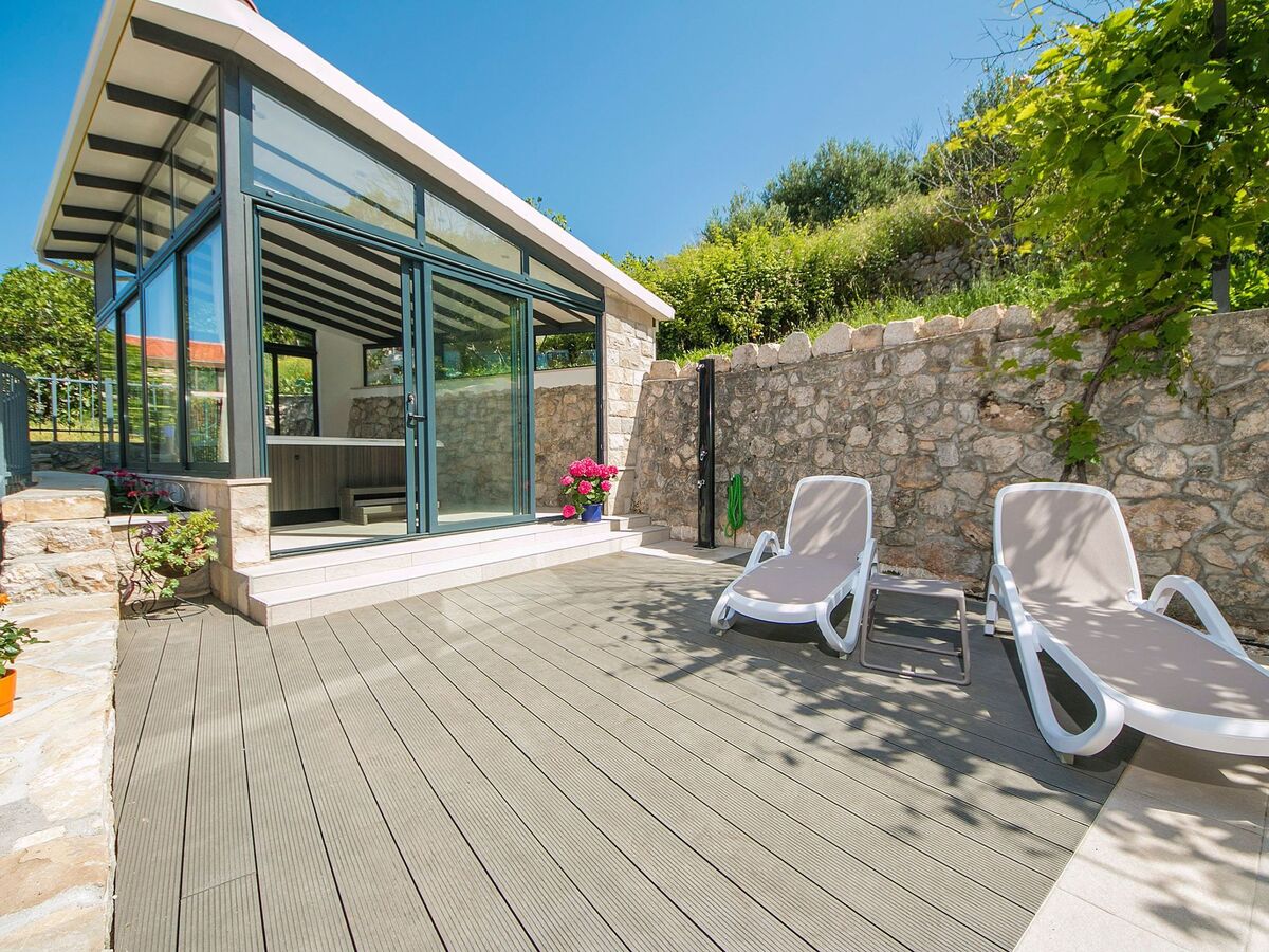 Maison pierre rénovée avec jacuzzi à Podgora - Photo 7