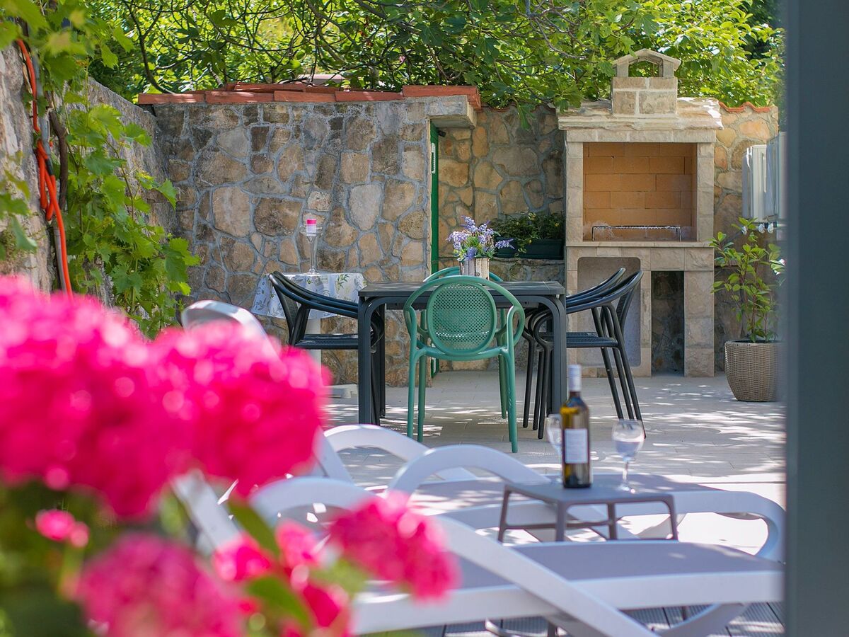 Maison pierre rénovée avec jacuzzi à Podgora - Photo 11
