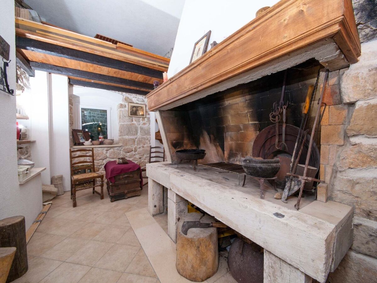 Maison pierre rénovée avec jacuzzi à Podgora - Photo 20