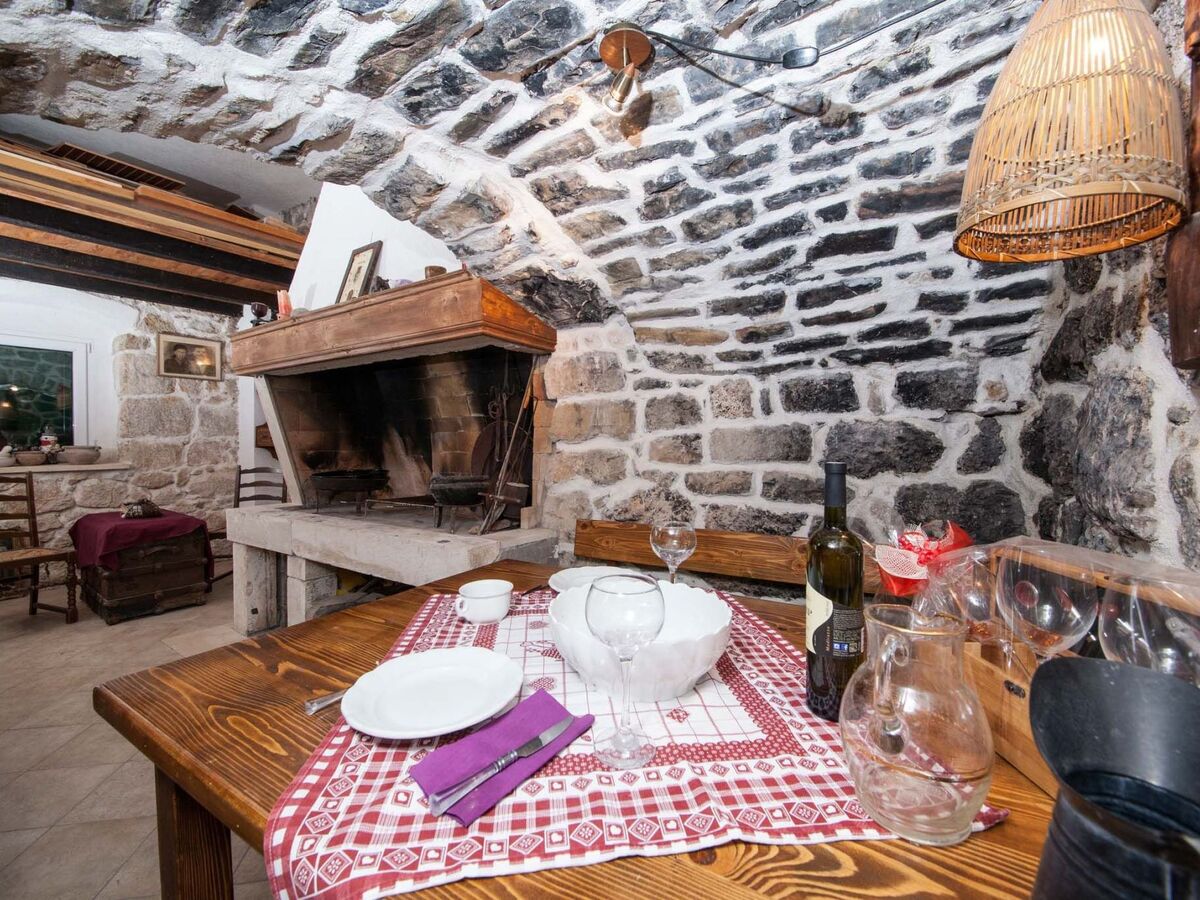 Maison pierre rénovée avec jacuzzi à Podgora - Photo 21