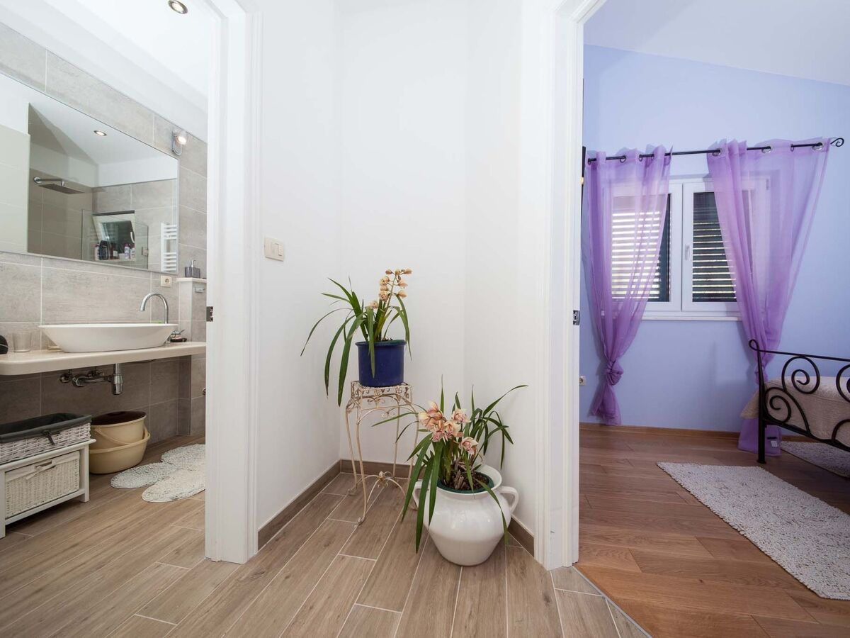 Maison pierre rénovée avec jacuzzi à Podgora - Photo 27