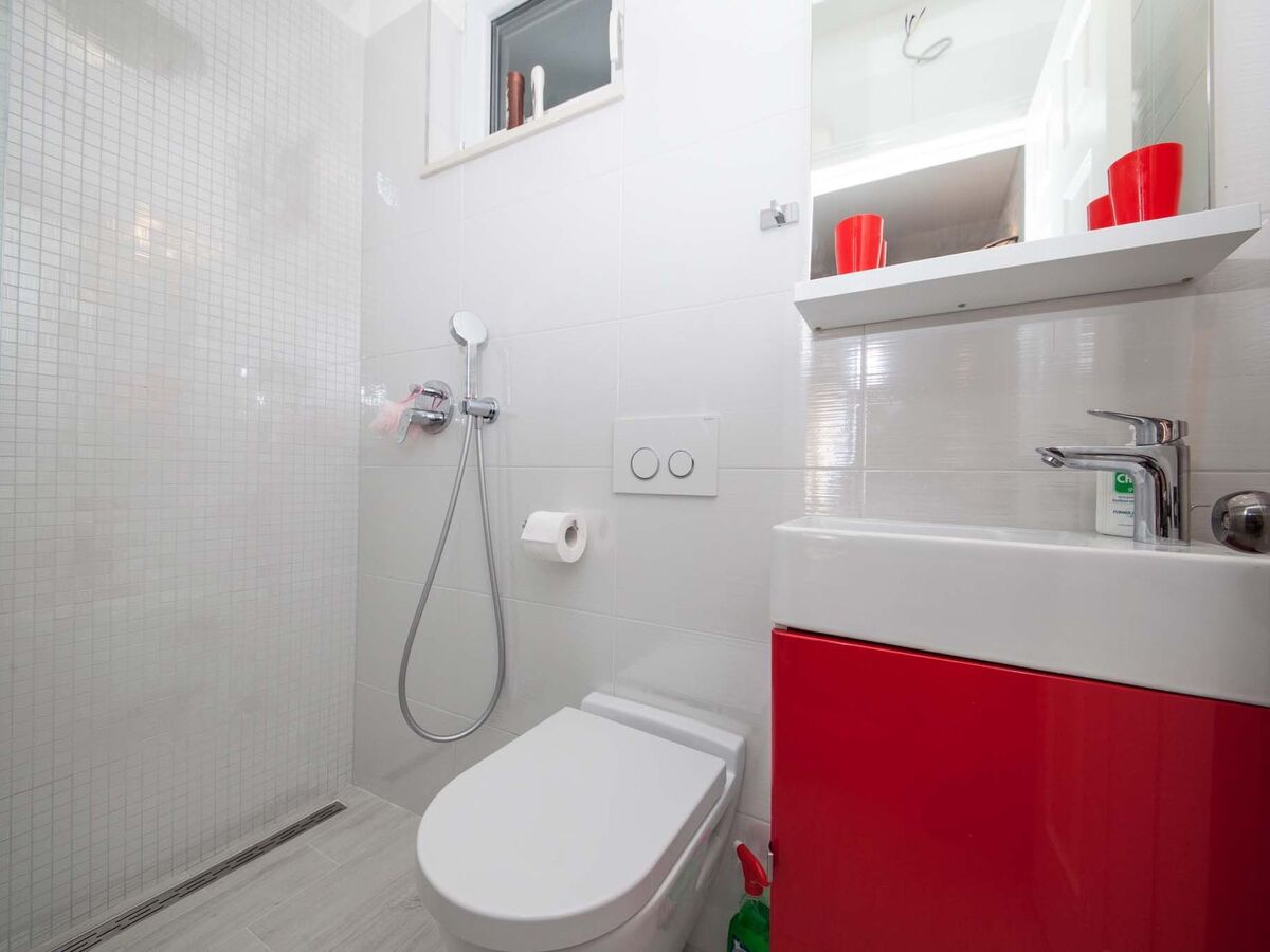 Maison pierre rénovée avec jacuzzi à Podgora - Photo 41