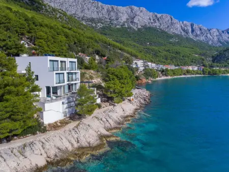 Villa Puntien à Drvenik : 6 chambres, piscine privée, 10m de la mer : photo 2