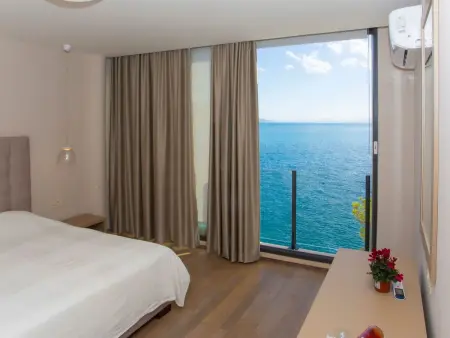 Villa Puntien à Drvenik : 6 chambres, piscine privée, 10m de la mer : photo 21