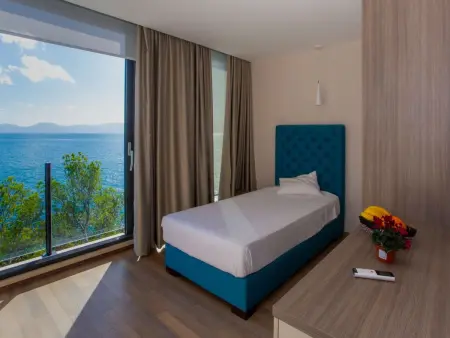 Villa Puntien à Drvenik : 6 chambres, piscine privée, 10m de la mer : photo 24