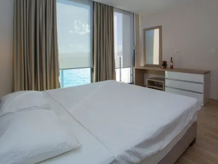 Villa Puntien à Drvenik : 6 chambres, piscine privée, 10m de la mer : photo 33