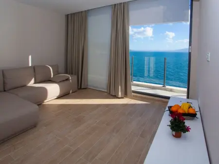 Villa Puntien à Drvenik : 6 chambres, piscine privée, 10m de la mer : photo 40