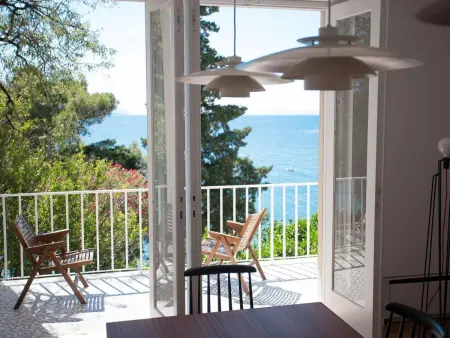 Villa d'architecte avec balcon panoramique à Zaostrog : photo 2