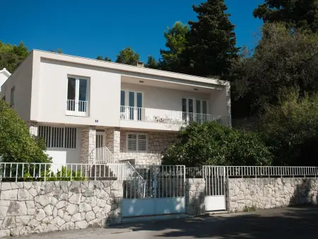 Villa d'architecte avec balcon panoramique à Zaostrog : photo 33