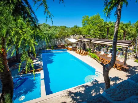 Landgut Luica Dvori – Maison 20 pers., piscine : photo 4