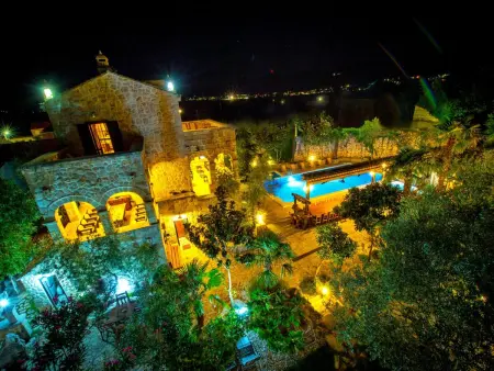 Landgut Luica Dvori – Maison 20 pers., piscine : photo 8