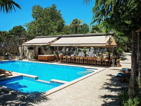 Landgut Luica Dvori – Maison 20 pers., piscine : photo 20