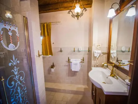 Landgut Luica Dvori – Maison 20 pers., piscine : photo 25